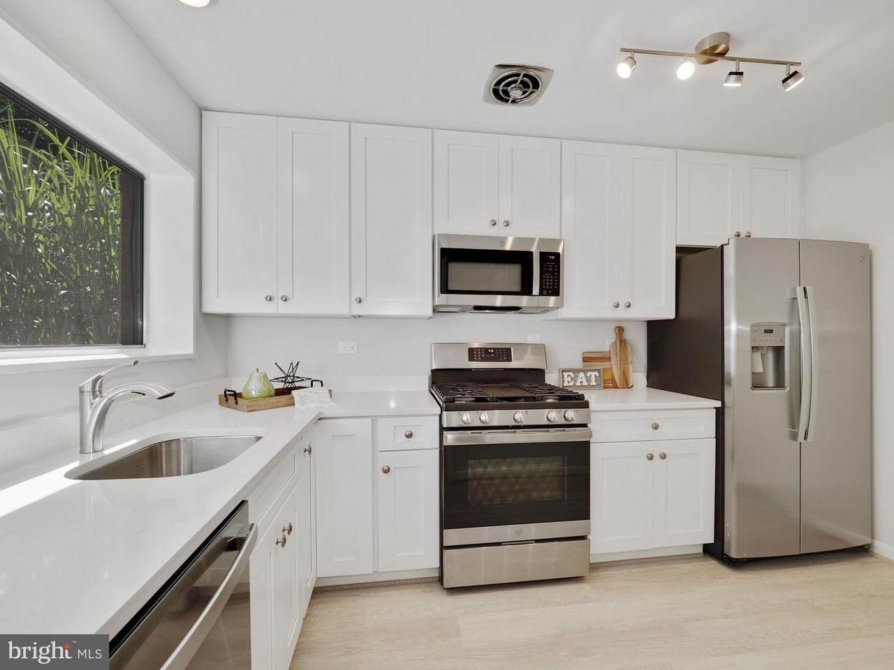 10654 Montrose Avenue - Photo 1
