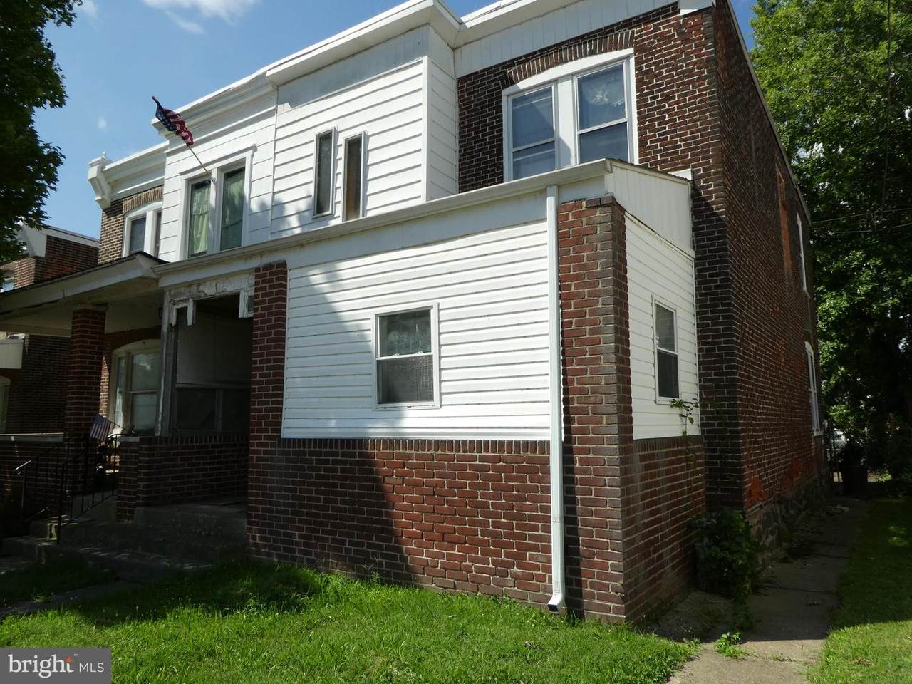 1114 Washington Avenue - Photo 1