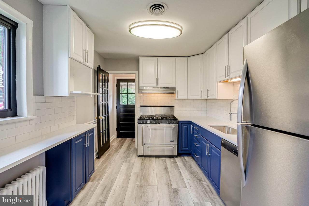 6605 23RD Avenue - Photo 1