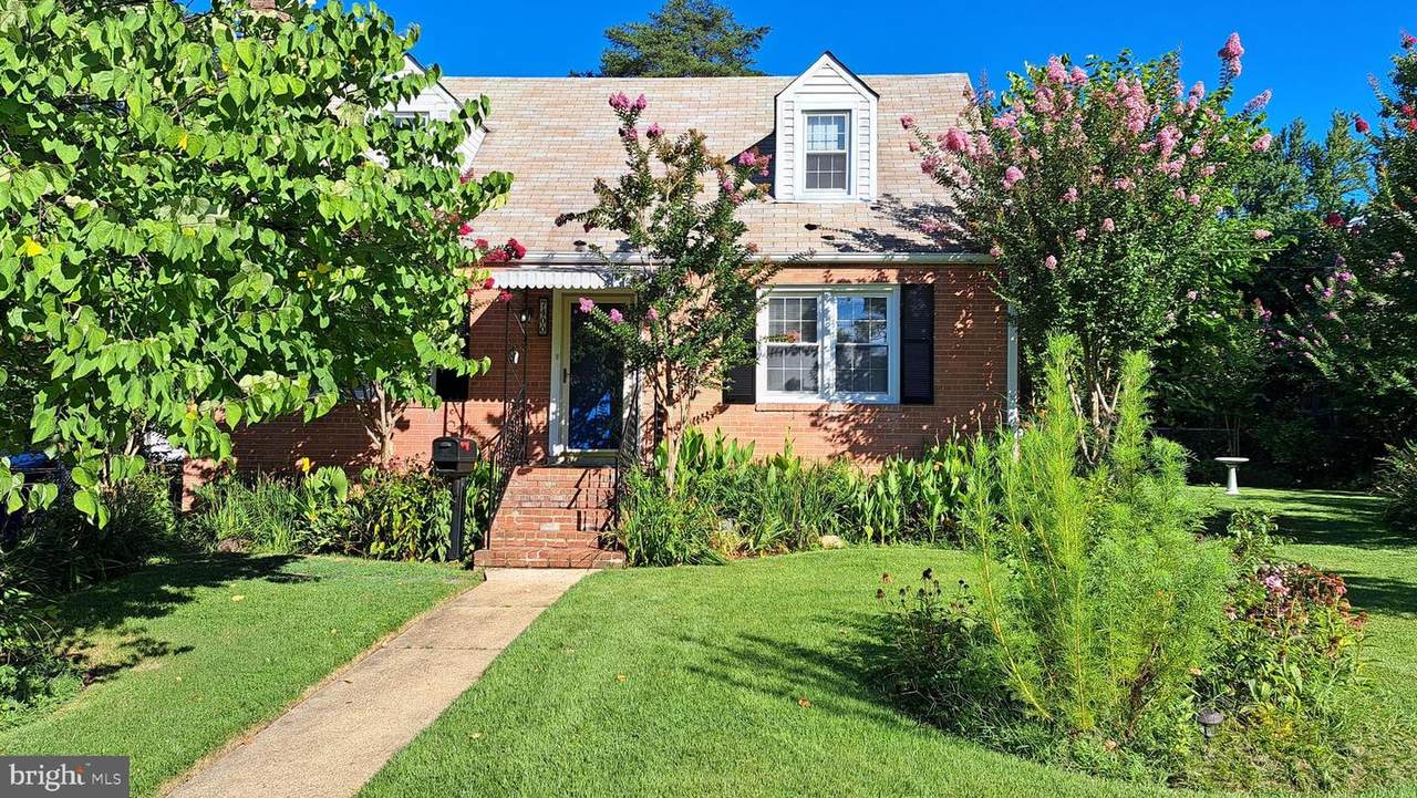 7400 Elmwood Drive - Photo 1