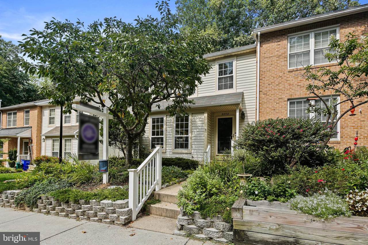 8892 Stonebrook Lane - Photo 1