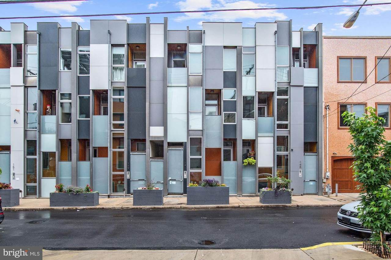 145 Laurel Street - Photo 1