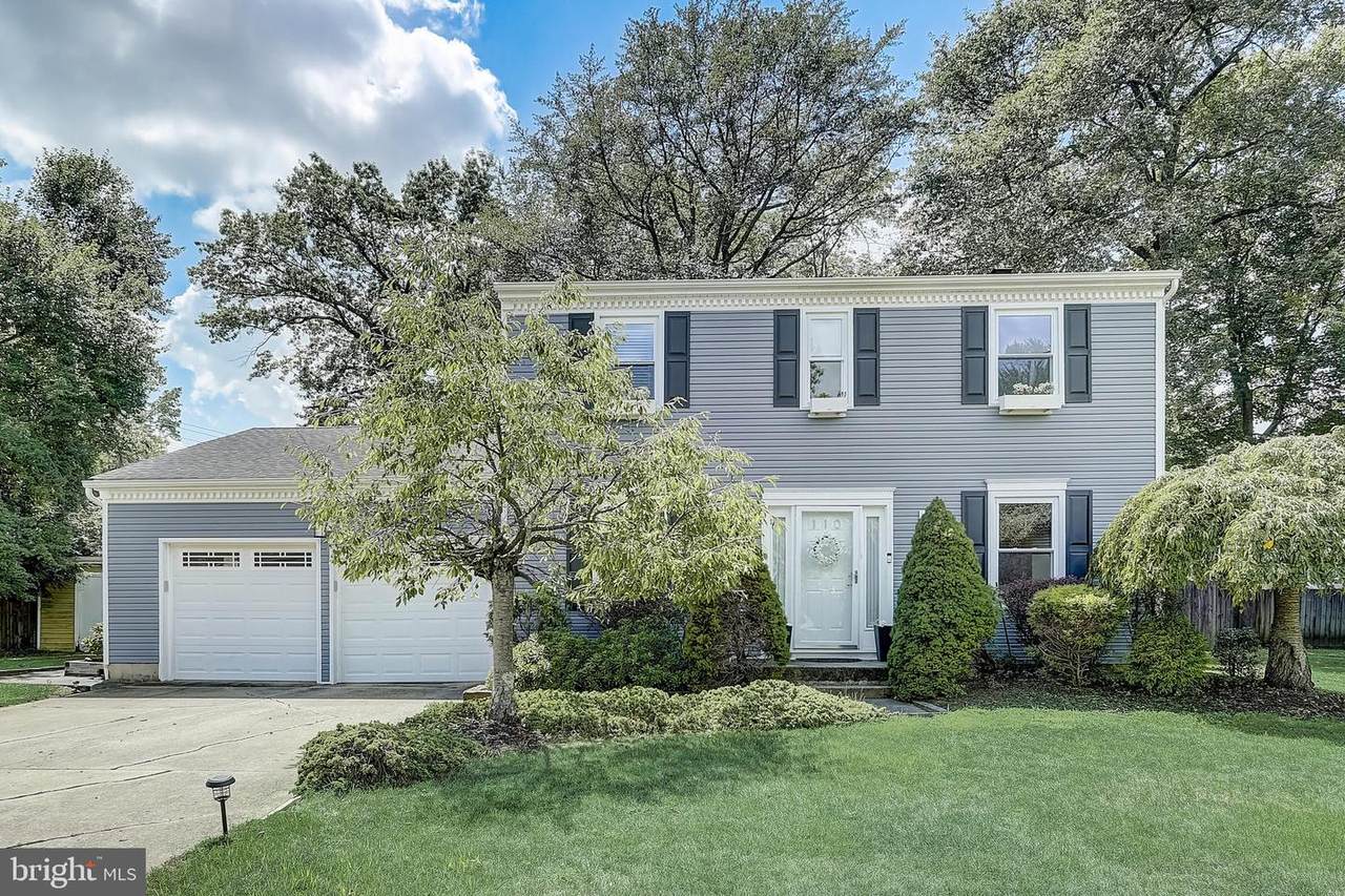 110 Westbury Court - Photo 1