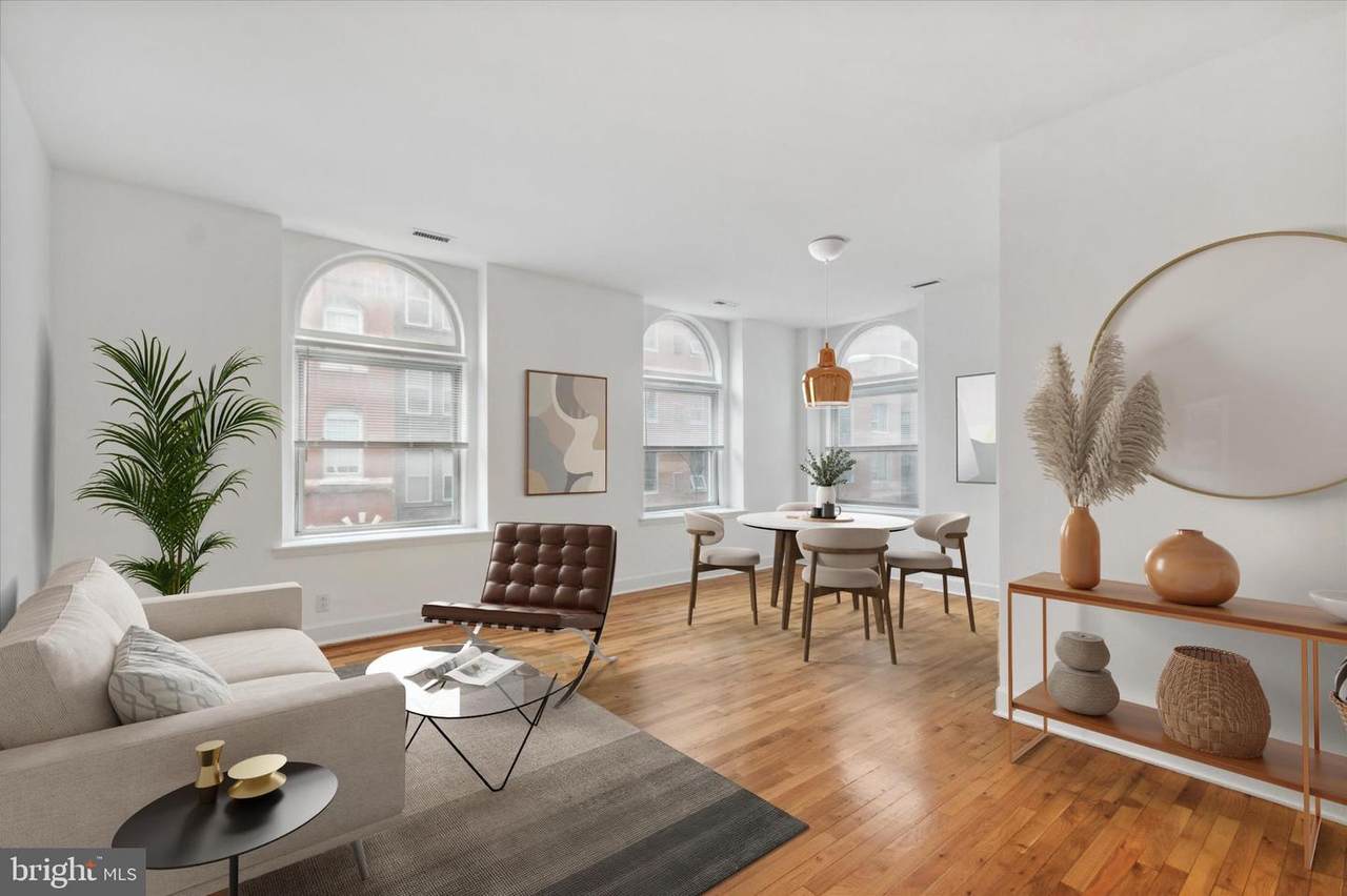 242 13TH Street - Photo 1