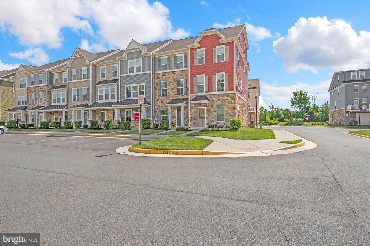 24847 Coats Square - Photo 1