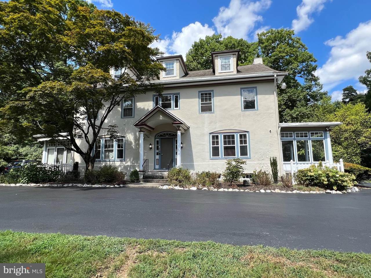 909 Jacksonville Road - Photo 1