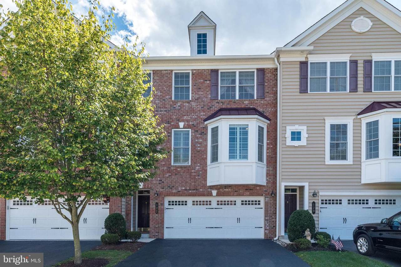 127 Mary Ambler Way - Photo 1