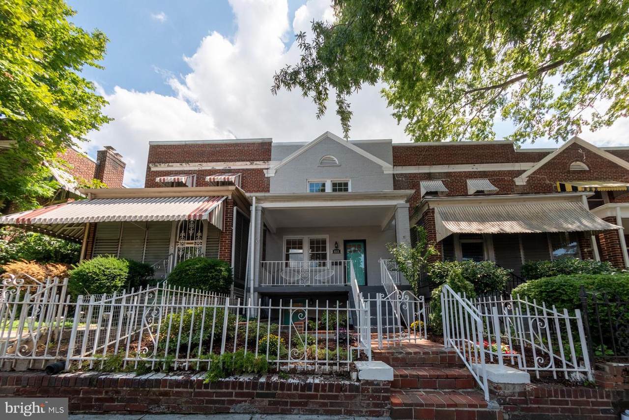 613 21ST Street - Photo 1