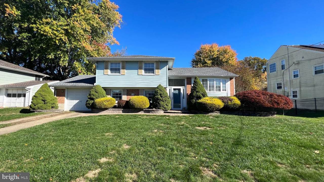 36 Longwood Drive - Photo 1