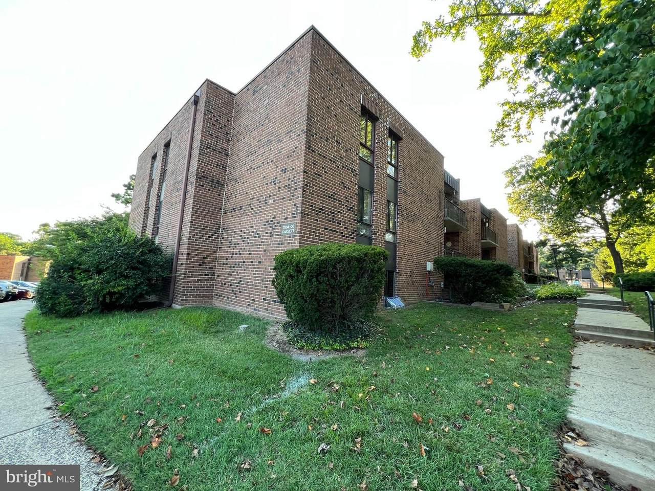 7806 Dassett Court - Photo 1