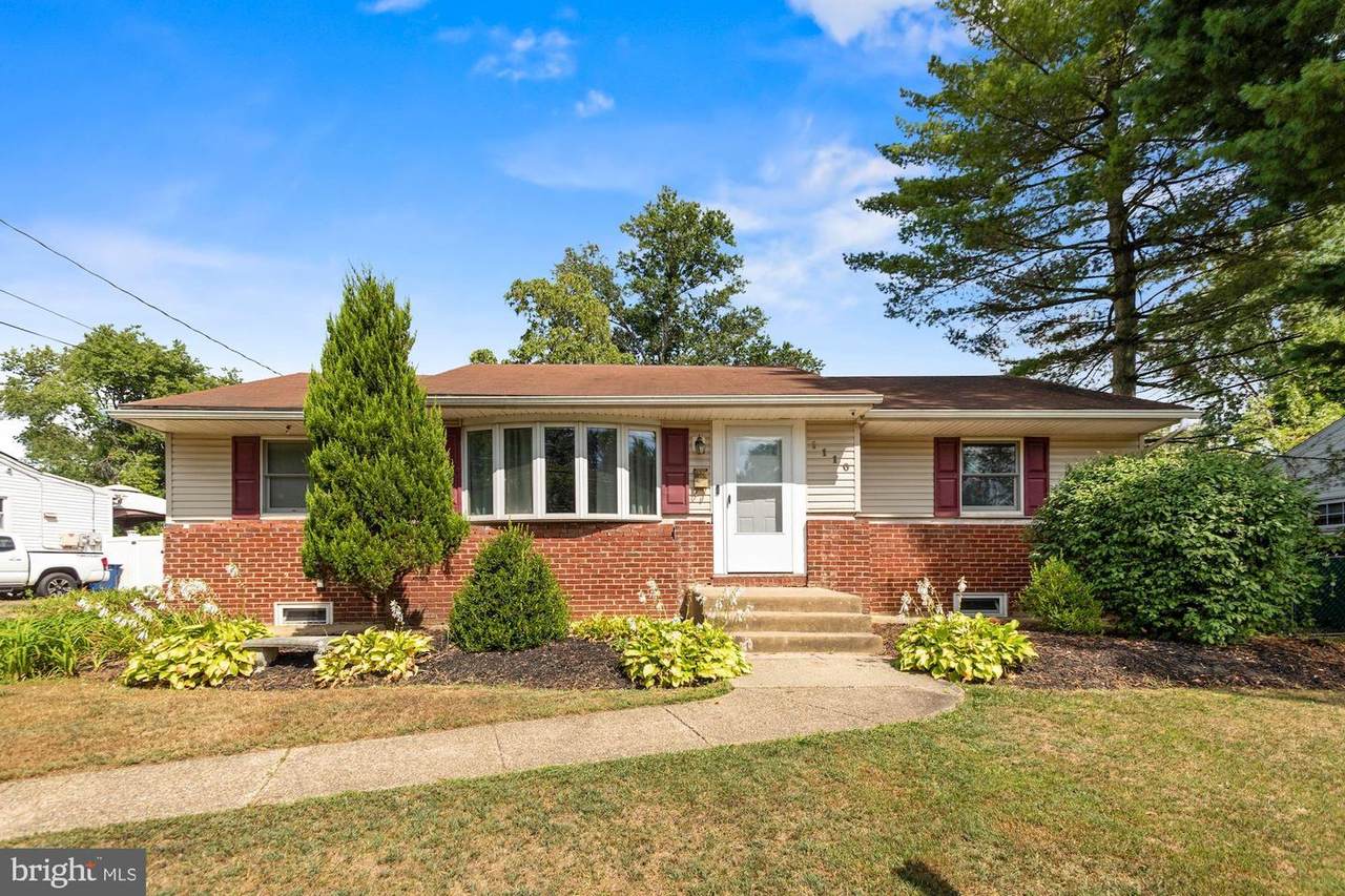 1110 Sunset Drive - Photo 1