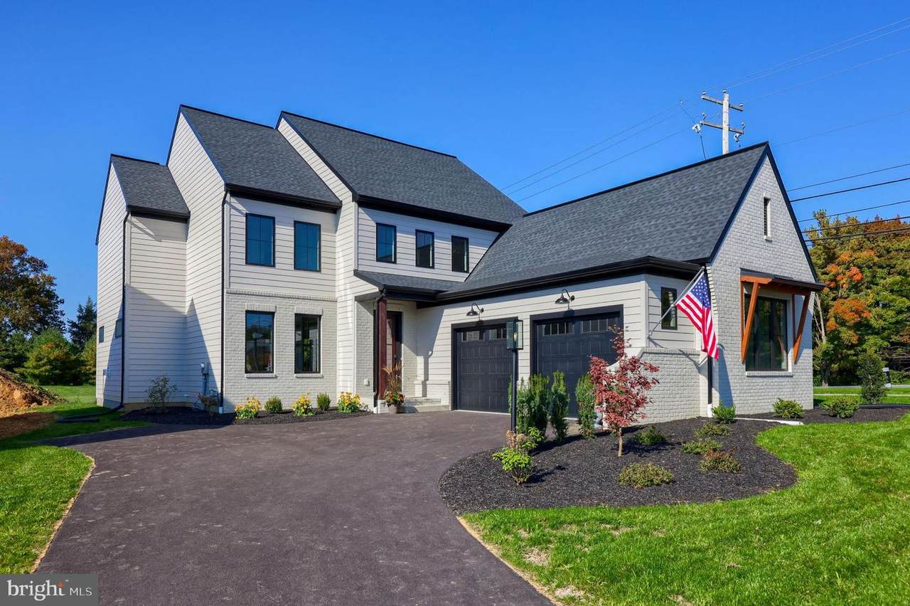 601 Stonehenge Drive - Photo 1