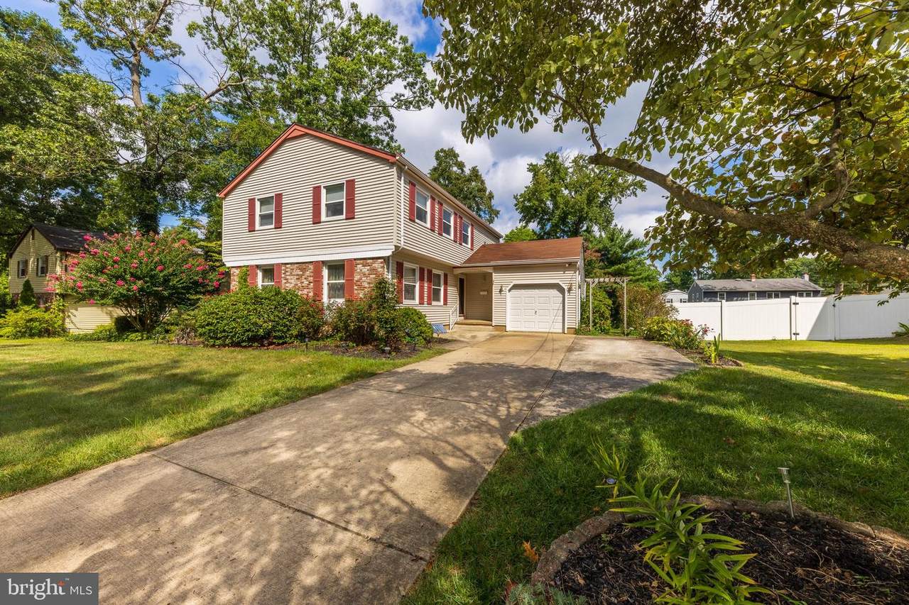605 Chestnut Avenue - Photo 1