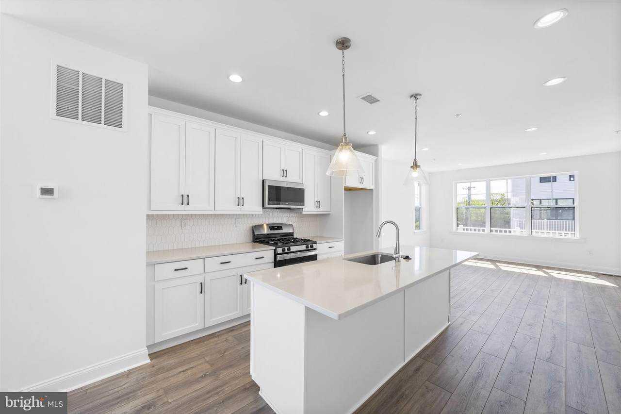 328 Walnut Street - Photo 1