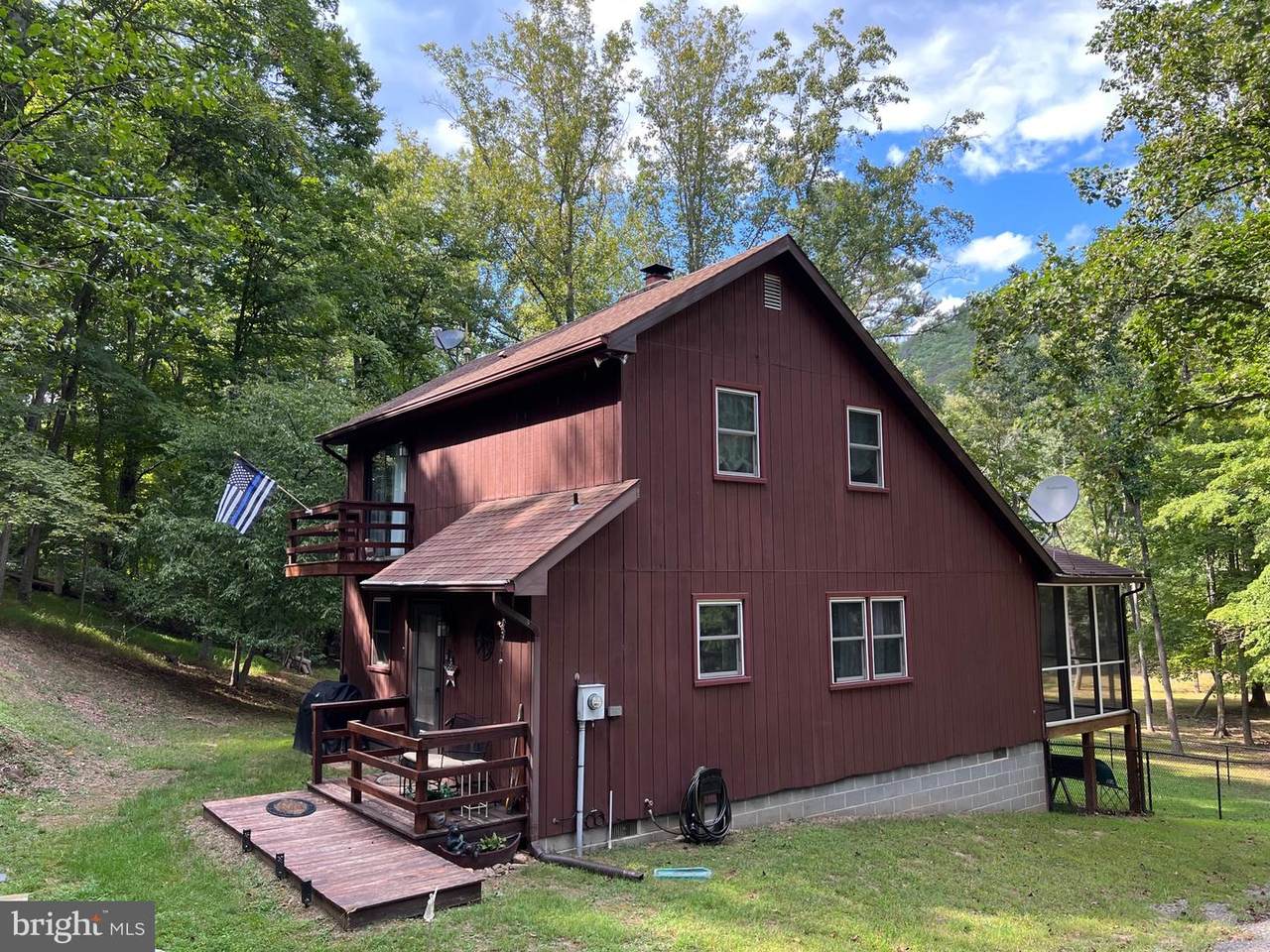 588 Amberwood Lane - Photo 1