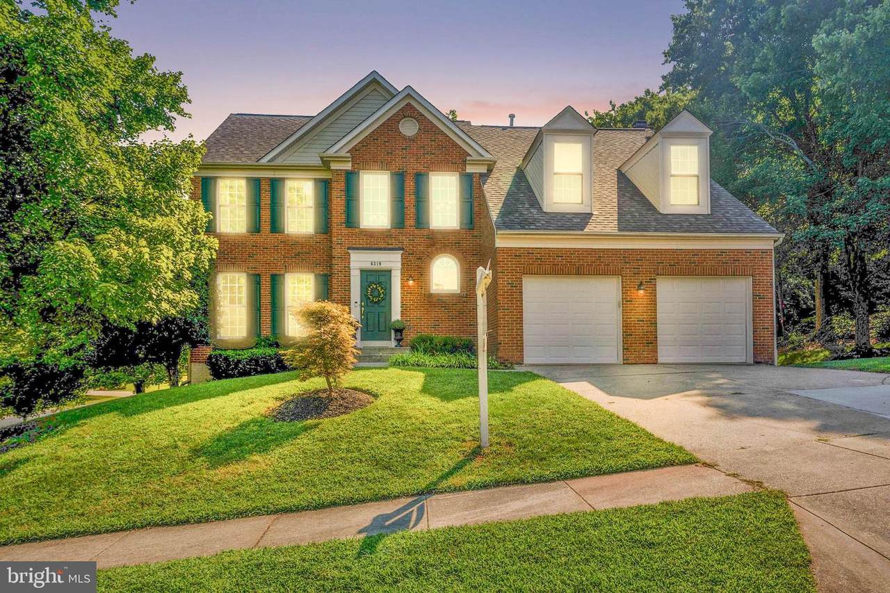 6319 Wood Pointe Drive - Photo 1