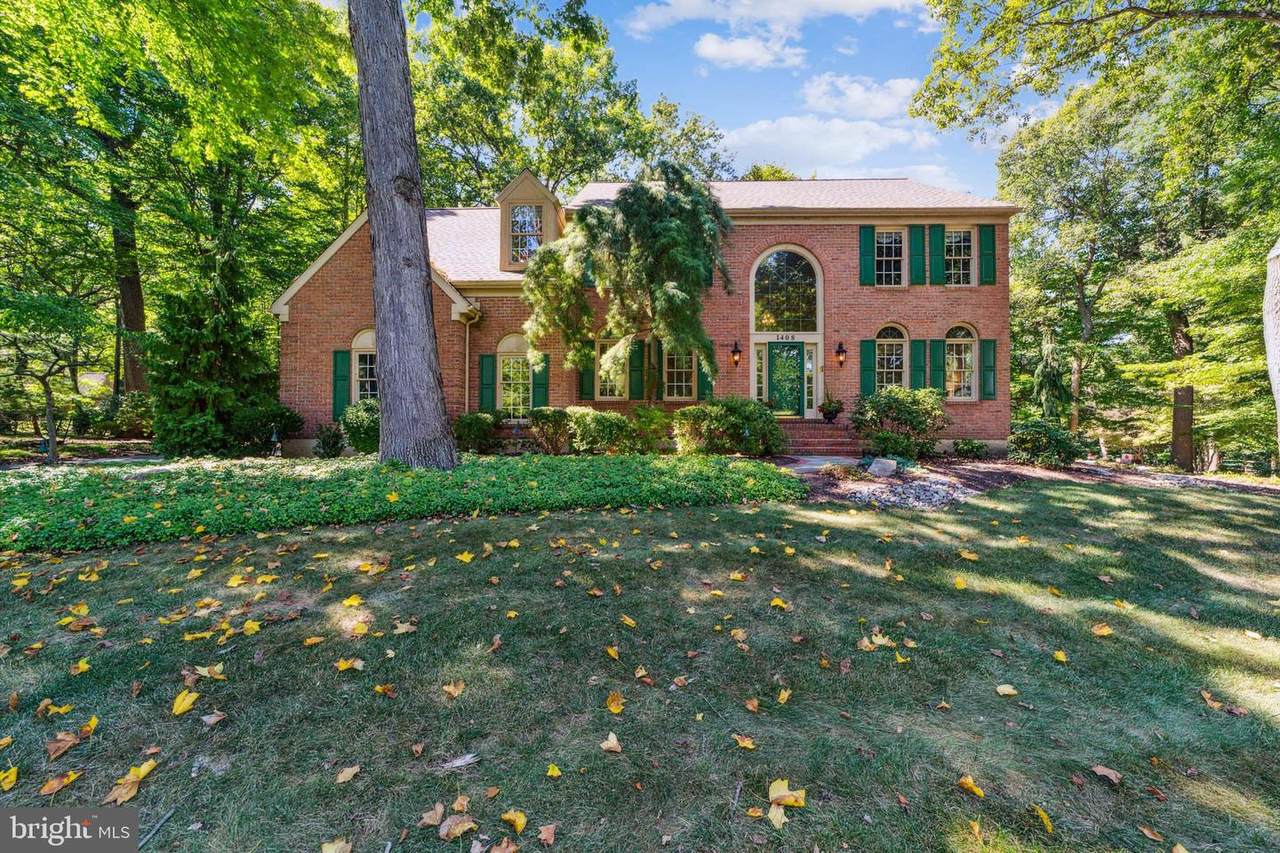 1408 Hampton Drive - Photo 1