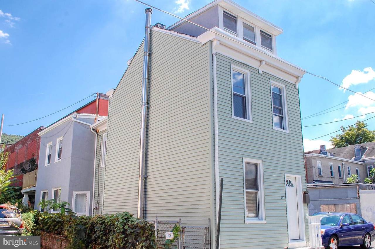 417 Locust Street - Photo 1