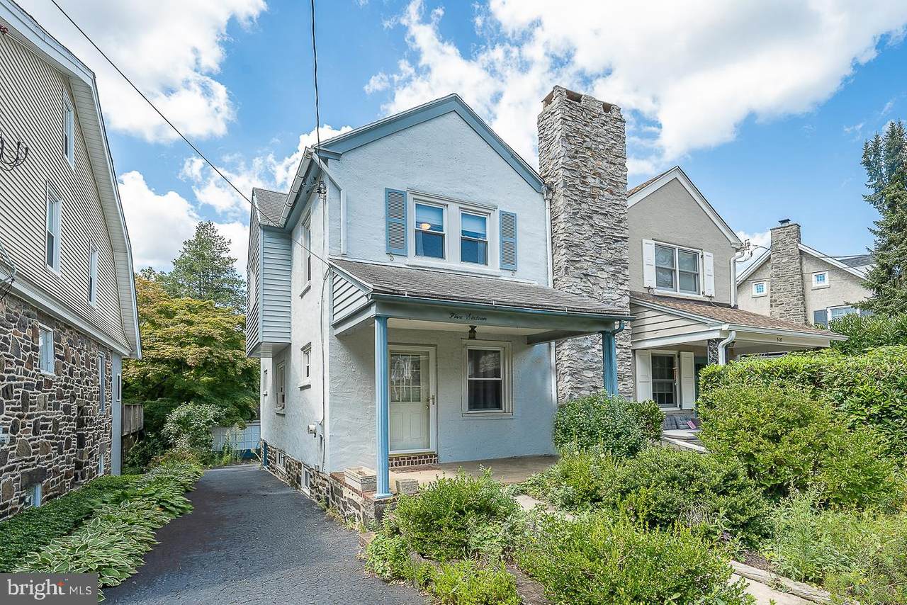 516 Essex Avenue - Photo 1
