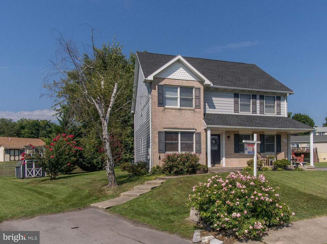 1050 Hampton Circle - Photo 1