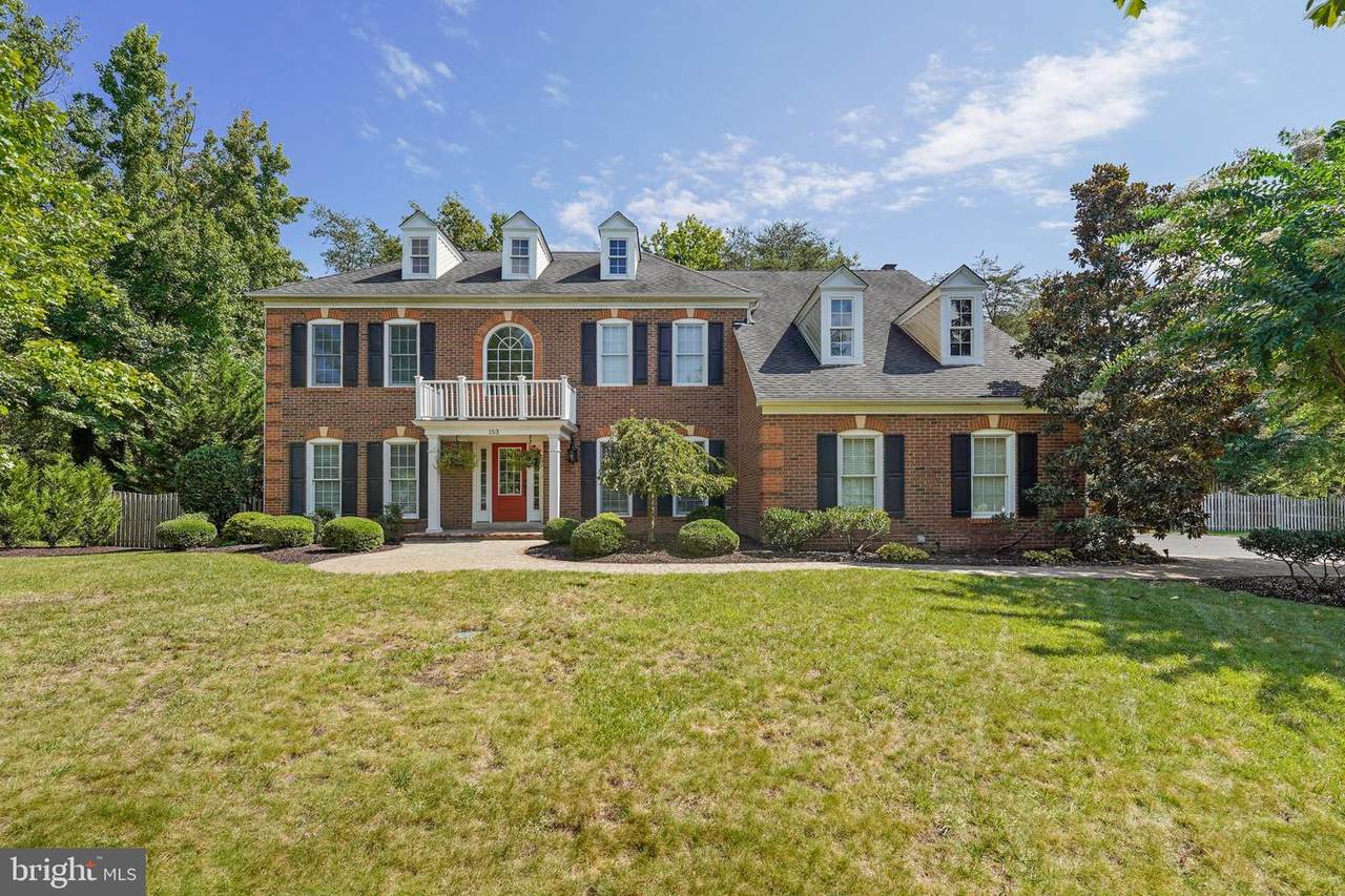 153 Longfellow Drive - Photo 1