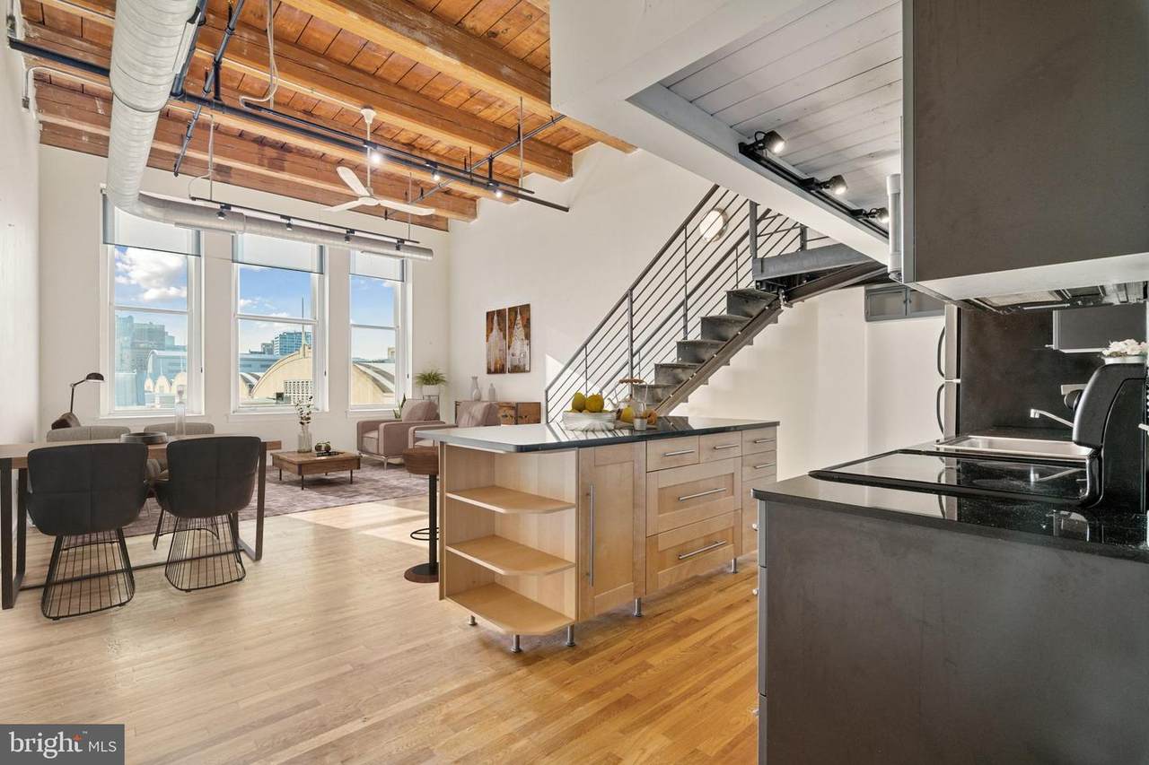 1027 Arch Street - Photo 1