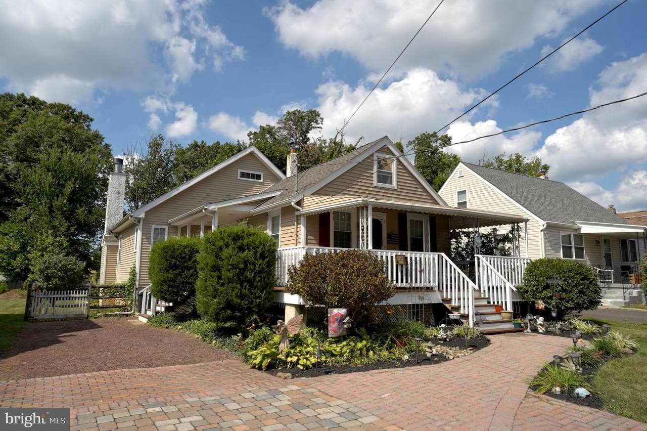 102 Woodland Avenue - Photo 1