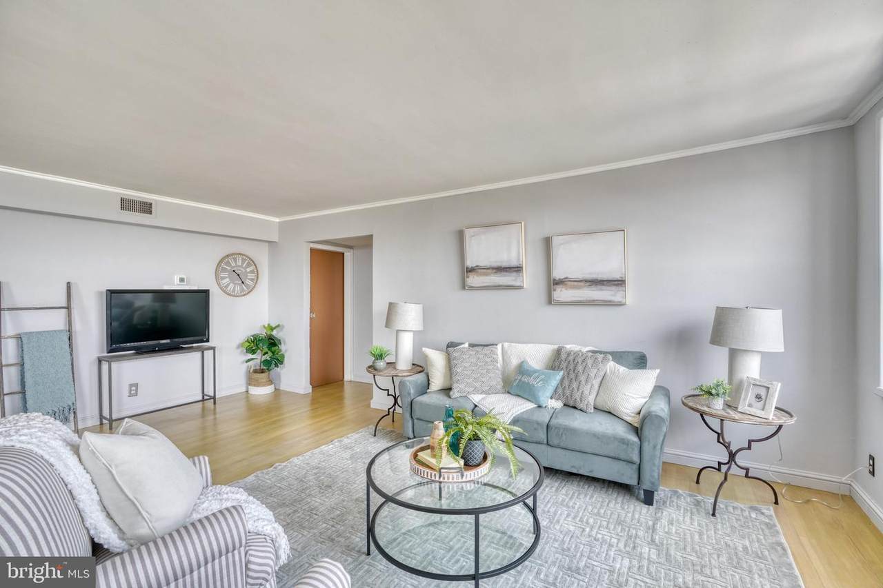 1101 Saint Paul Street - Photo 1