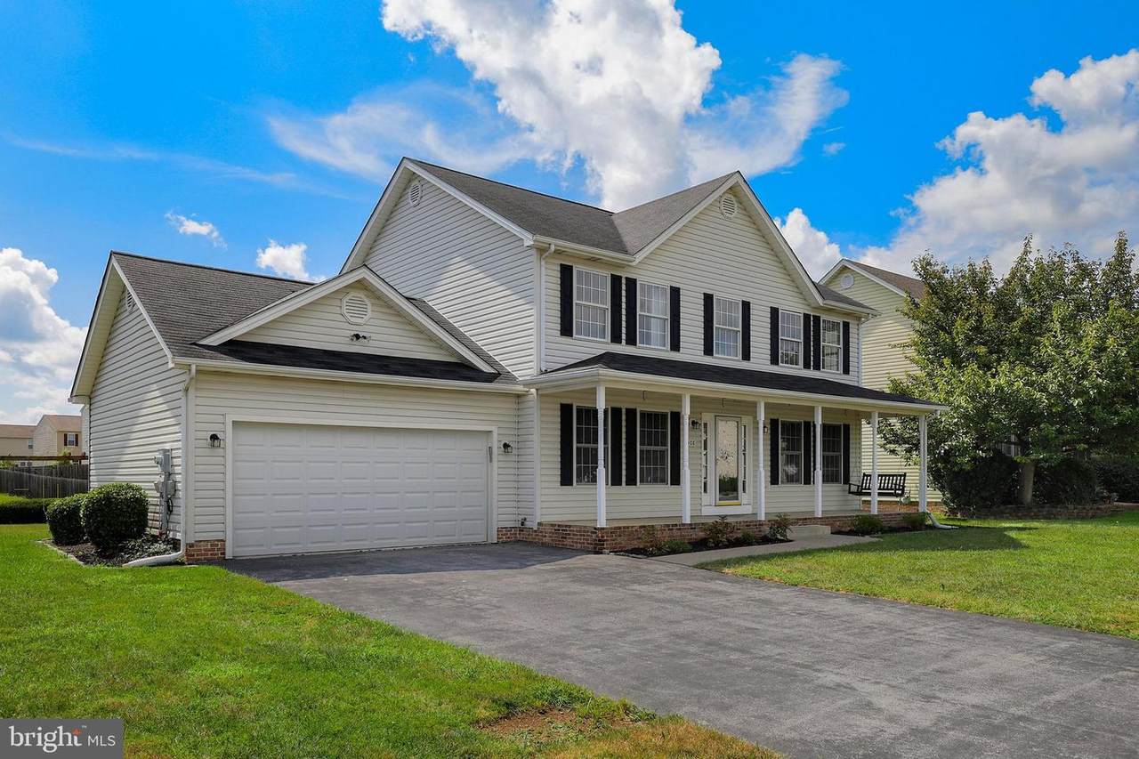 108 Barkwood Drive - Photo 1