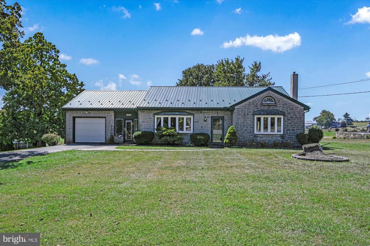 838 Swartzville Road - Photo 1