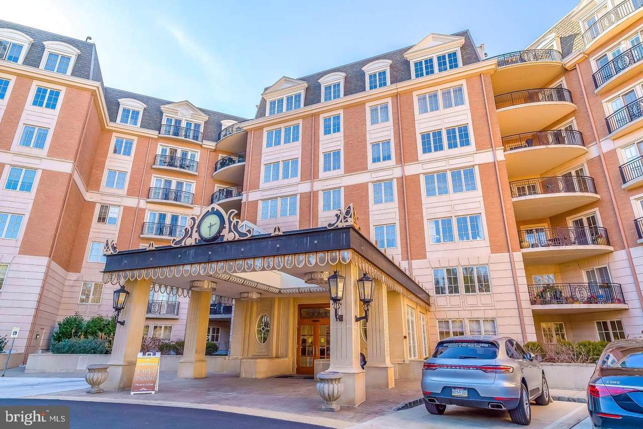190 Presidential Boulevard - Photo 1
