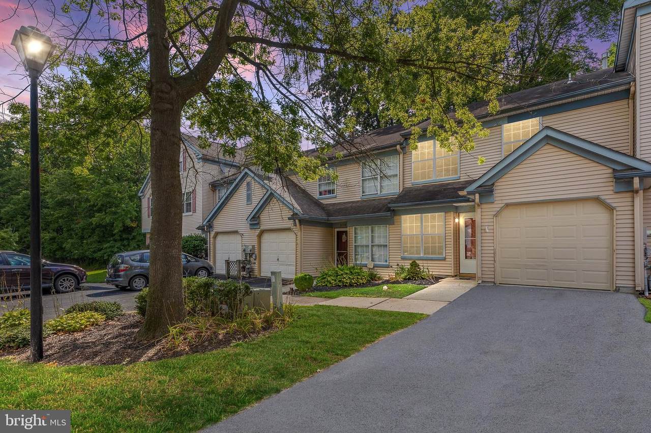 334 Stonebridge Boulevard - Photo 1