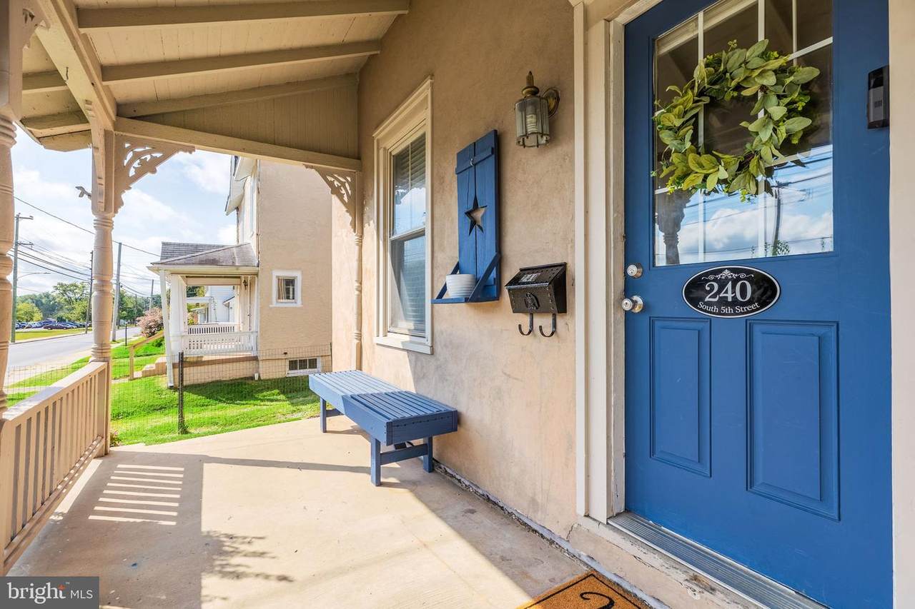 240 5TH Street - Photo 1