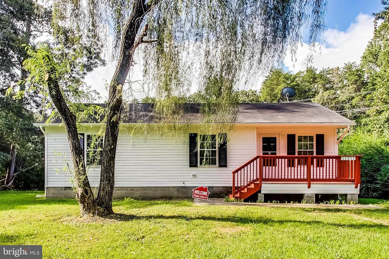 11211 Quail Avenue - Photo 1