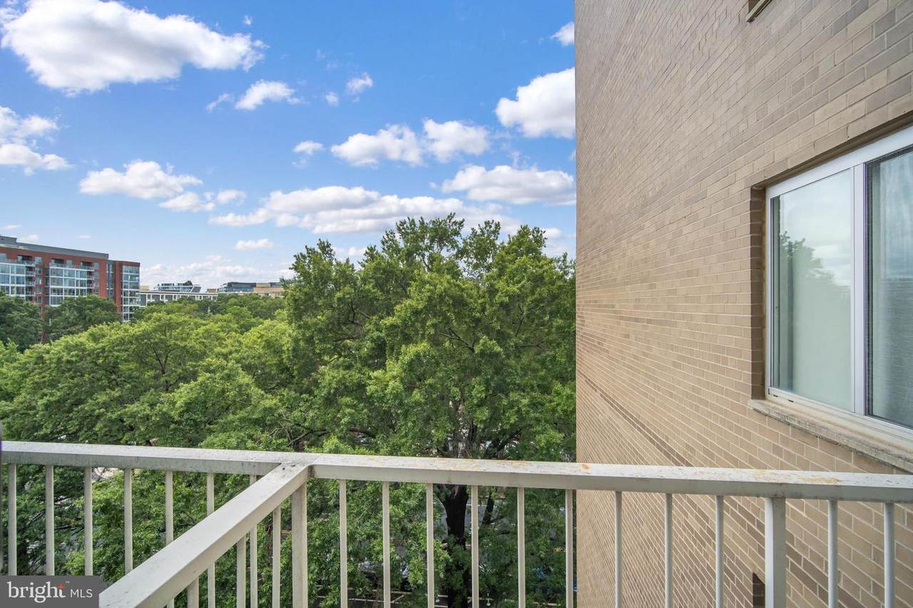 800 4TH Street - Photo 1