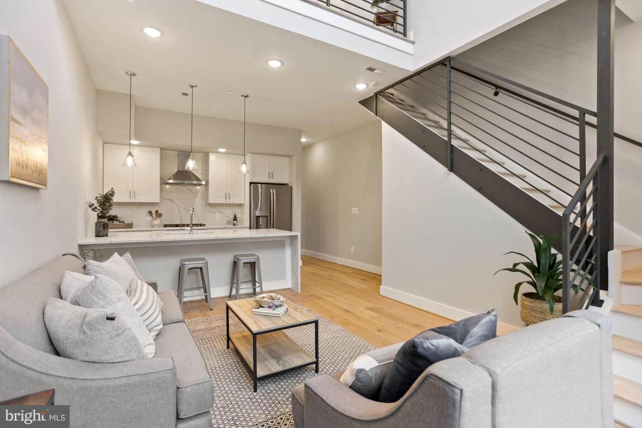 1608 Isherwood Street - Photo 1