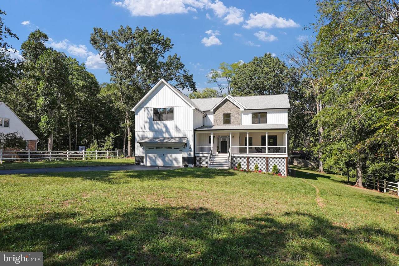 3908 Woodley Drive - Photo 1