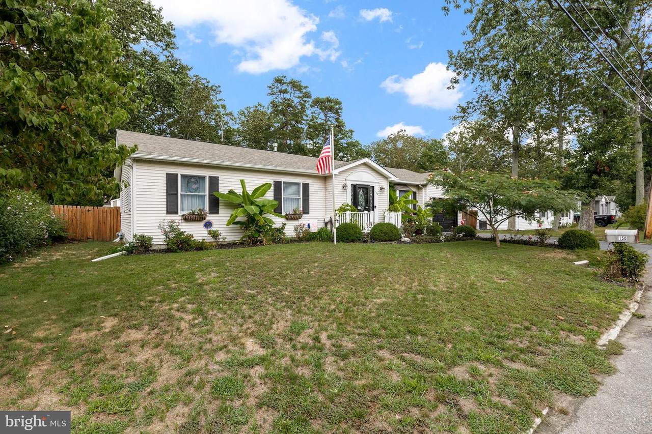 150 Pemberton Boulevard - Photo 1