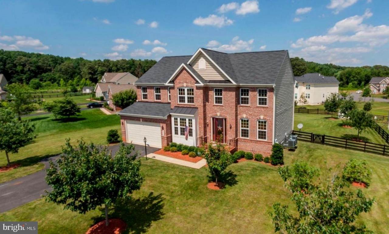 6012 Fox Haven Court - Photo 1