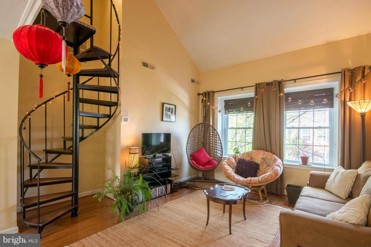 2920 Buchanan Street - Photo 1