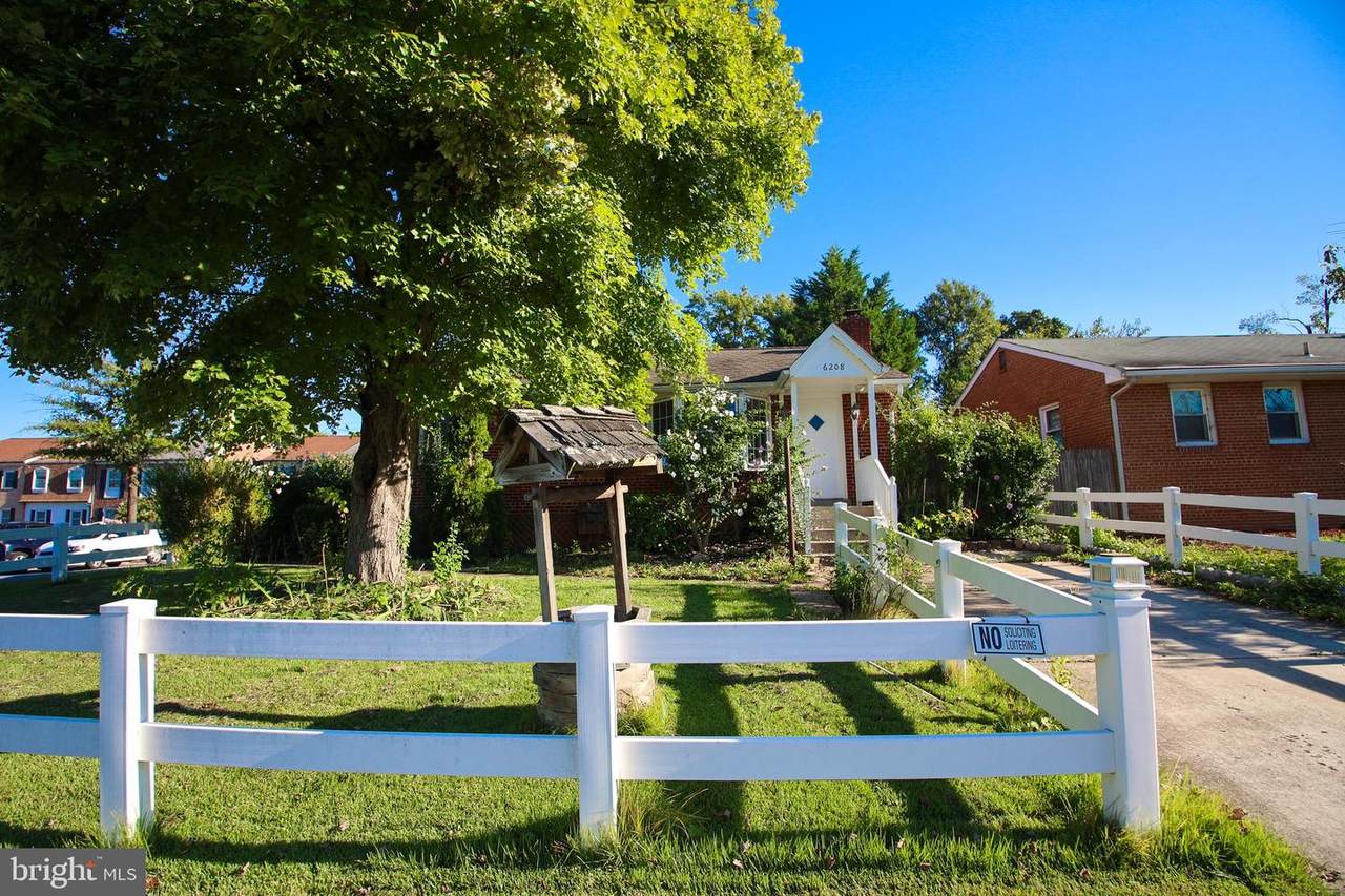 6208 Seminole Street - Photo 1