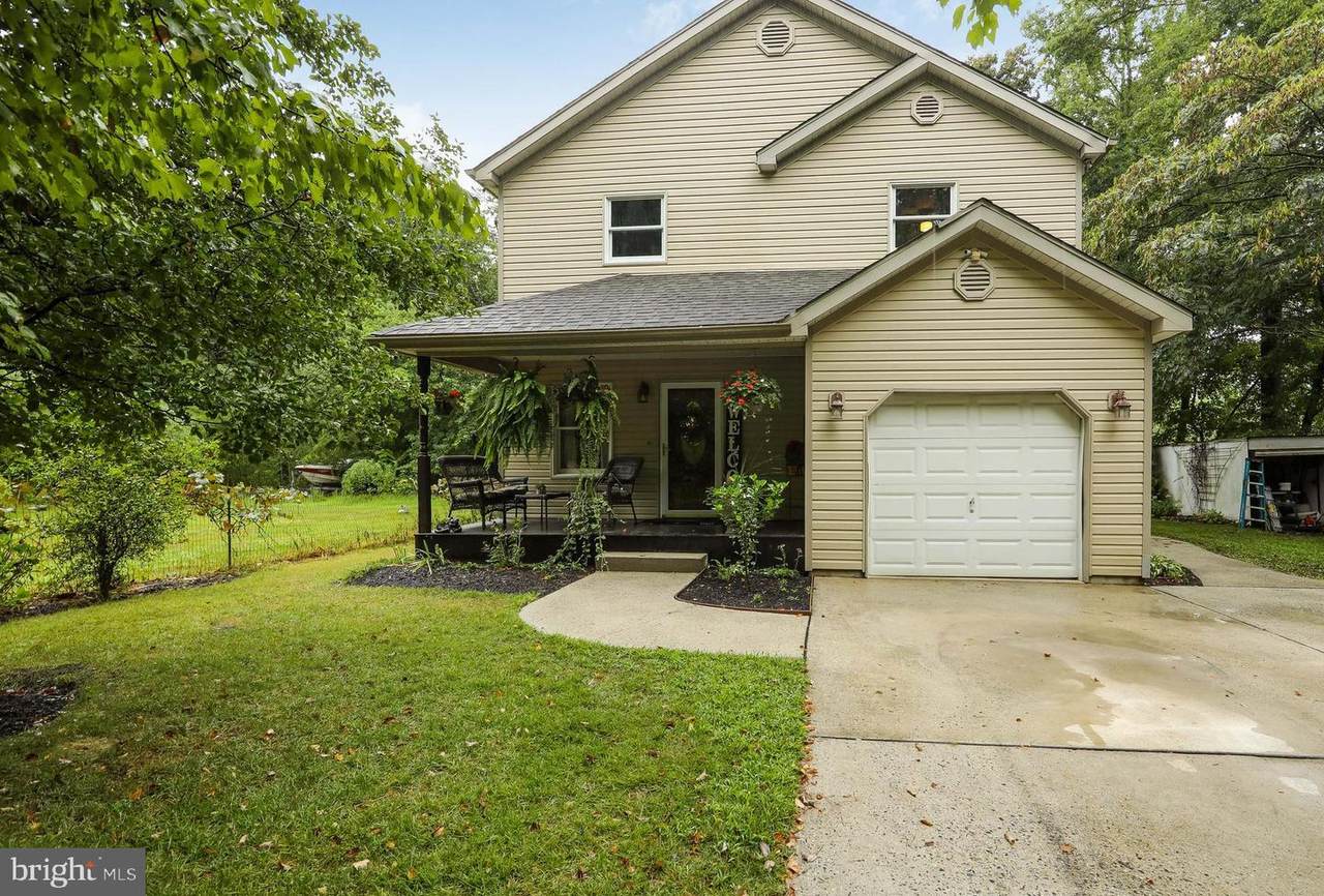 73 Holly Road - Photo 1