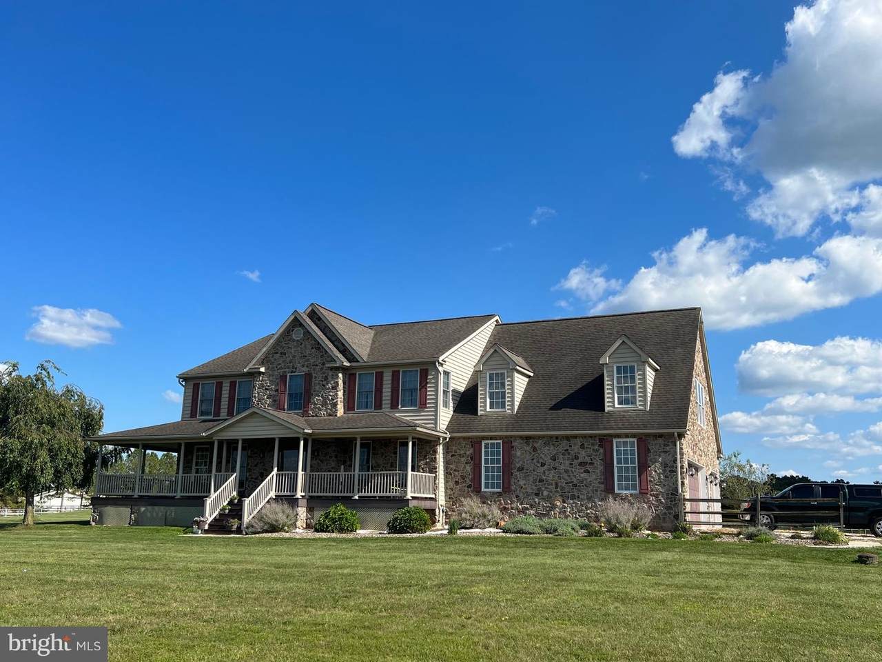 1055 Dicks Dam Road - Photo 1