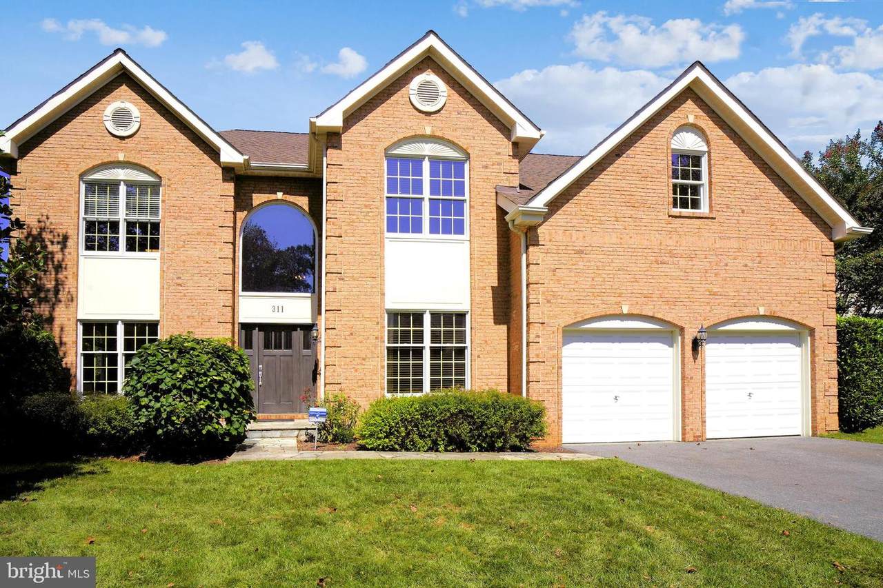 311 Alderwood Drive - Photo 1