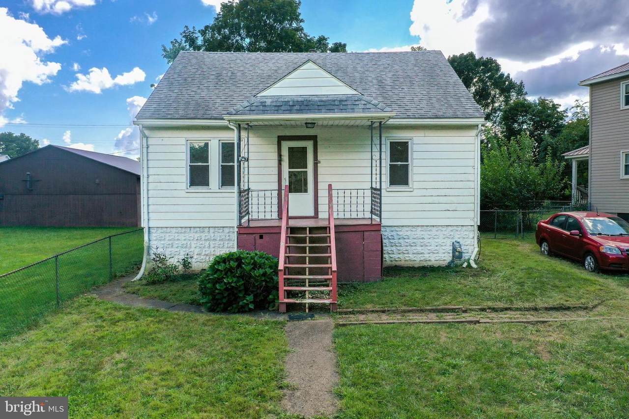 12820 Darrows Avenue - Photo 1