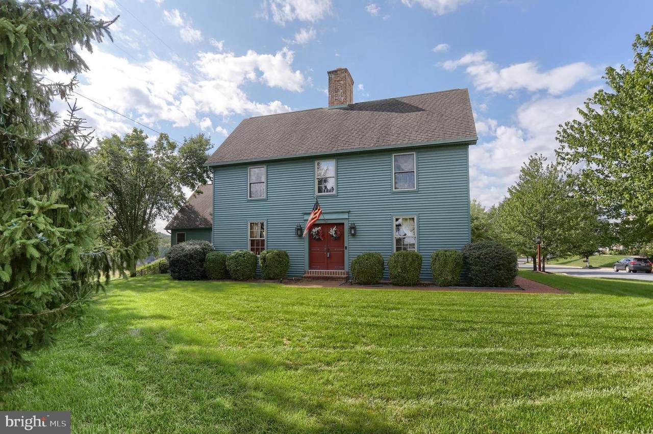 2208 Pullman Way - Photo 1