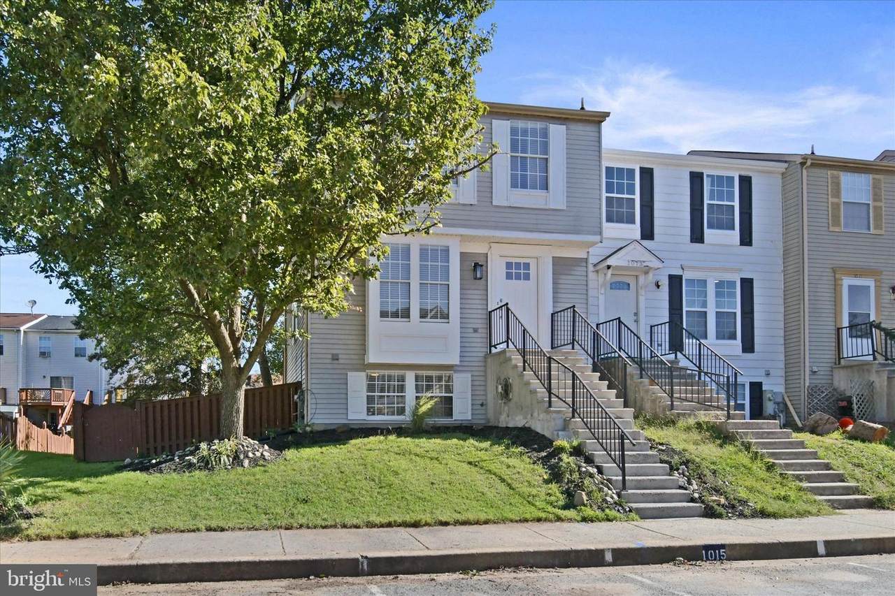 1015 Pirates Court - Photo 1