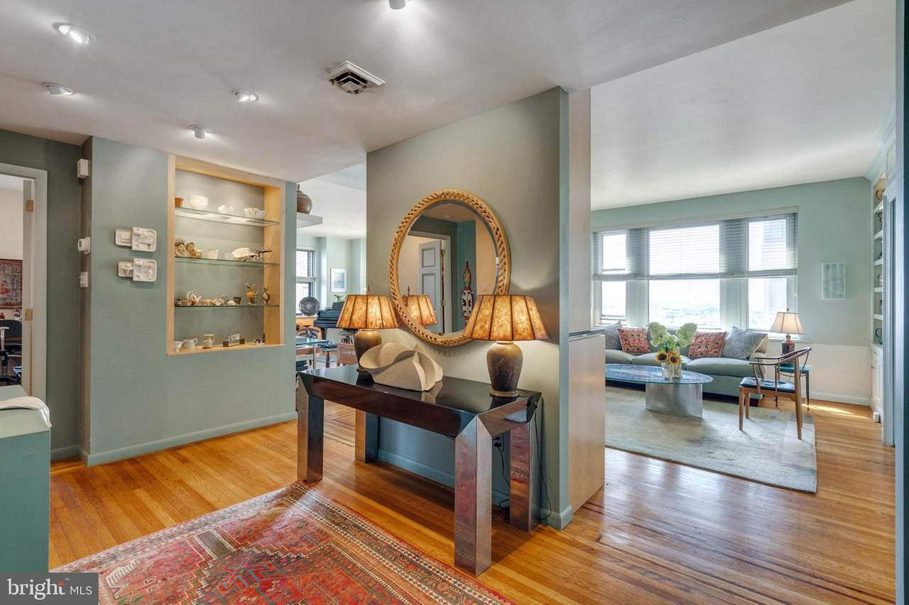 250 17TH Street - Photo 1