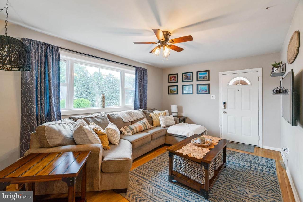7829 Frontenac Street - Photo 1