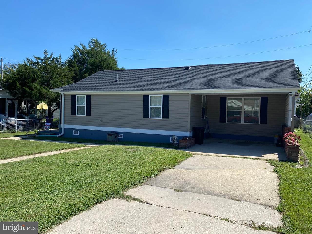 814 Glymont Road - Photo 1
